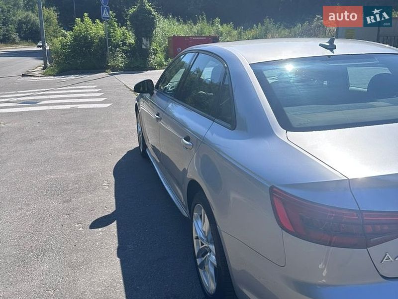 Седан Audi A4 2017 в Киеве