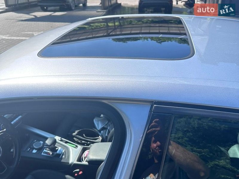 Седан Audi A4 2017 в Киеве