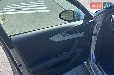 Седан Audi A4 2017 в Киеве