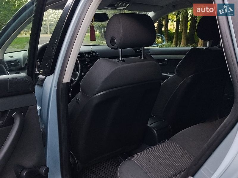 Седан Audi A4 2004 в Львове