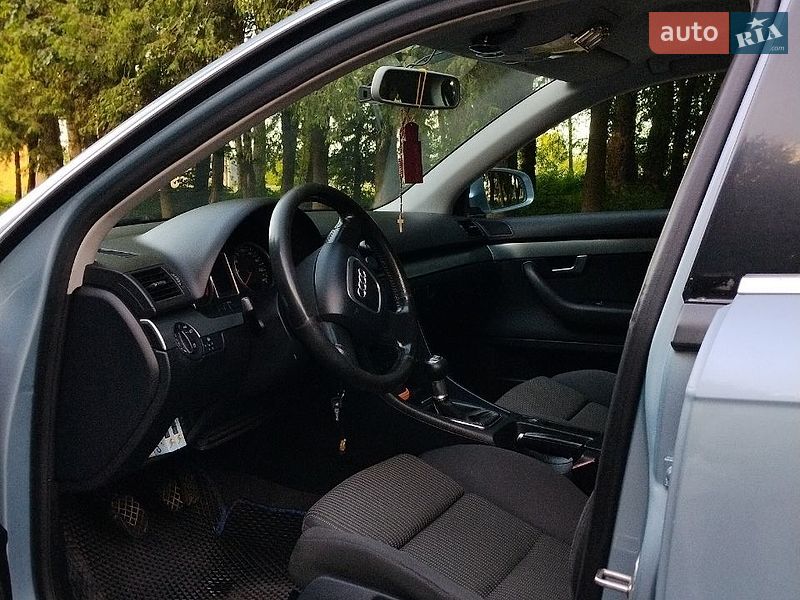 Седан Audi A4 2004 в Львове