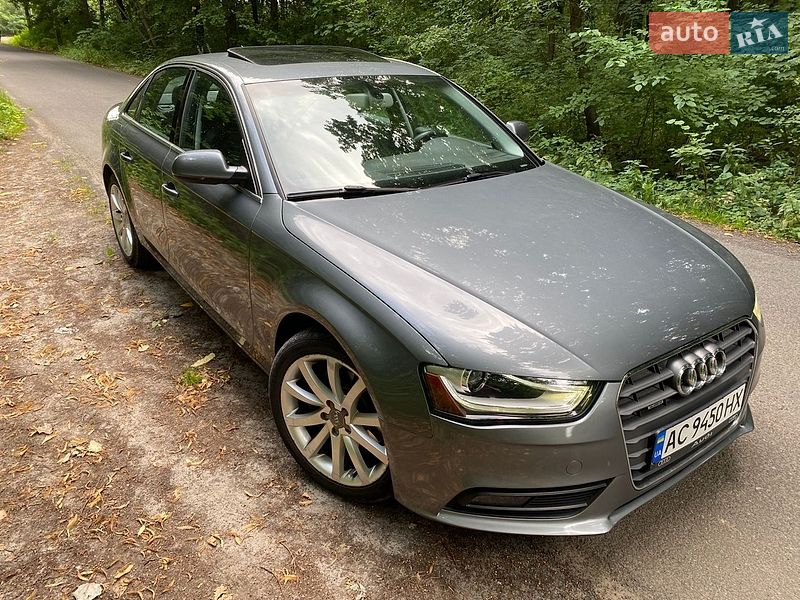 Седан Audi A4 2013 в Луцьку