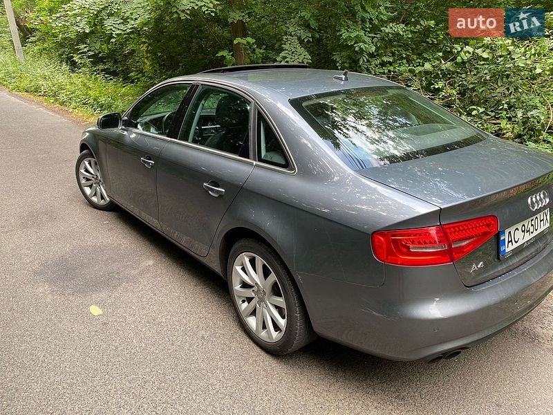 Седан Audi A4 2013 в Луцьку