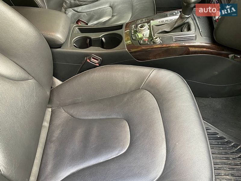 Седан Audi A4 2013 в Луцьку