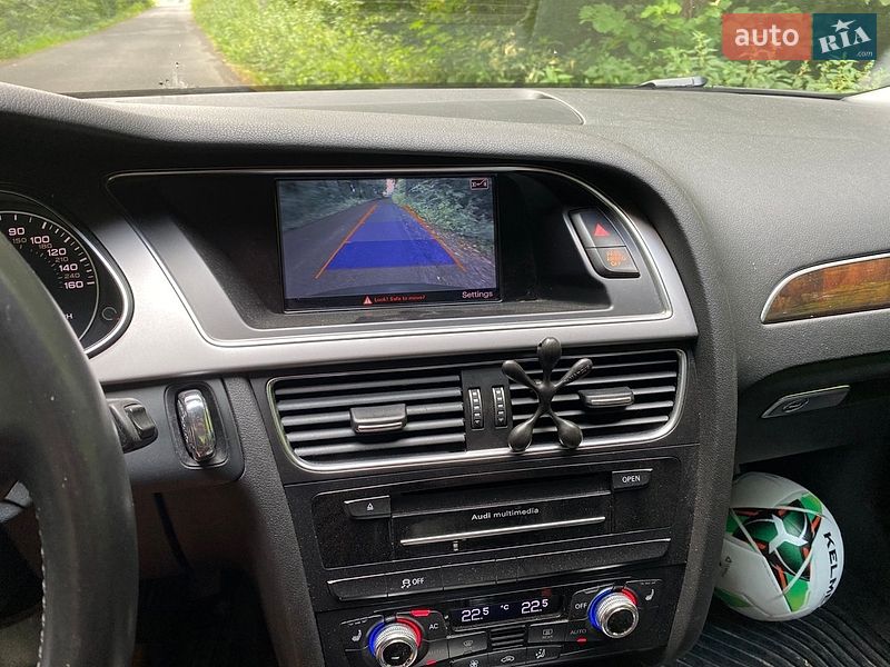 Седан Audi A4 2013 в Луцьку