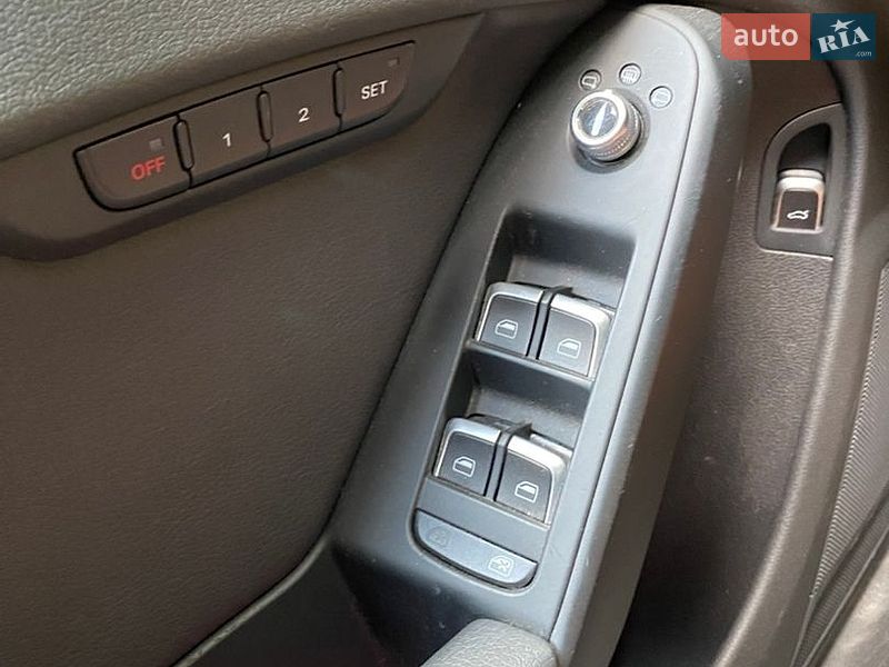 Седан Audi A4 2013 в Луцьку