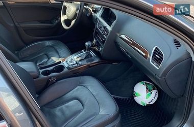 Седан Audi A4 2013 в Луцьку