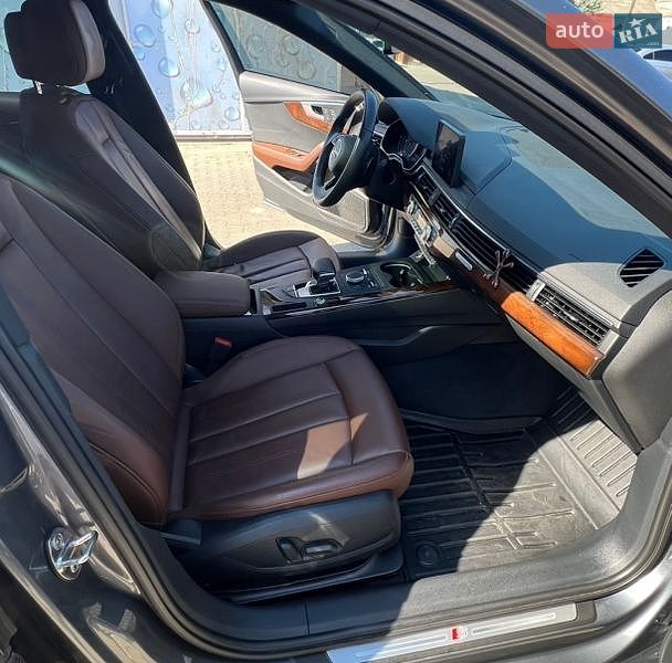 Седан Audi A4 2017 в Попільні
