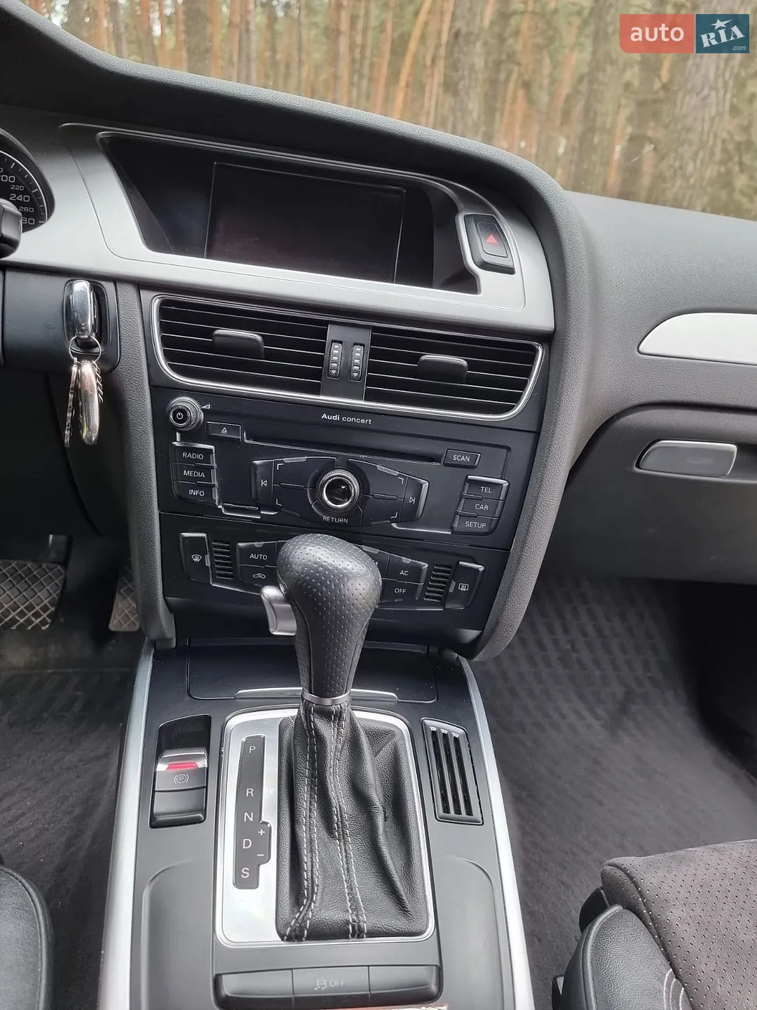 2011 Audi A4 - мініатюра 23