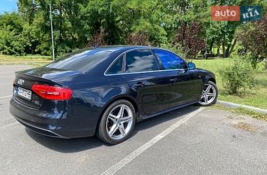 Седан Audi A4 2015 в Києві