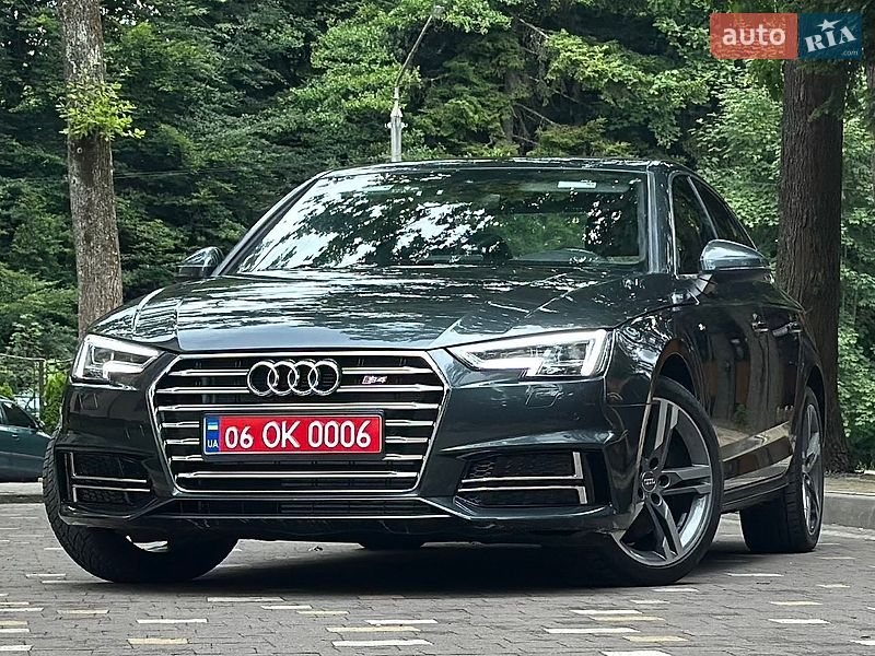 Седан Audi A4 2017 в Дрогобичі