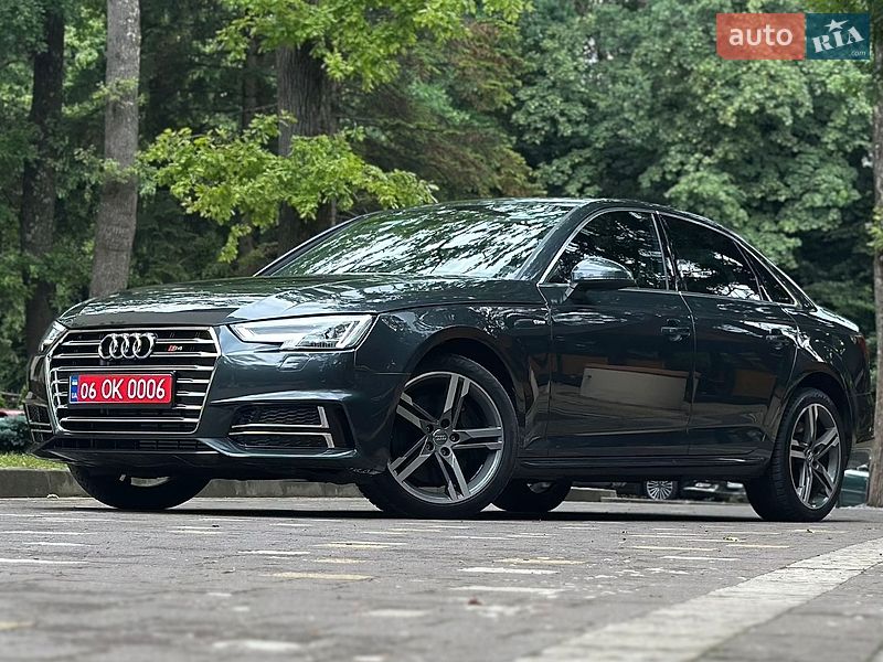 Седан Audi A4 2017 в Дрогобичі