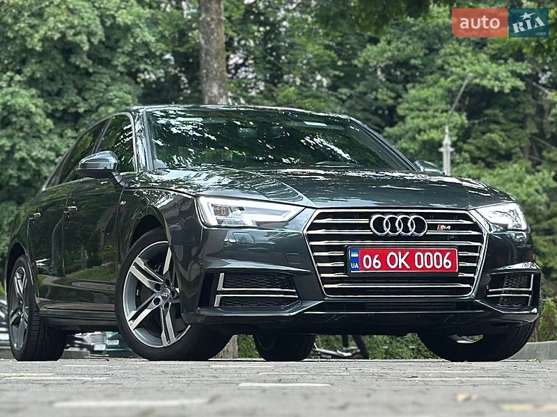 Седан Audi A4 2017 в Дрогобичі