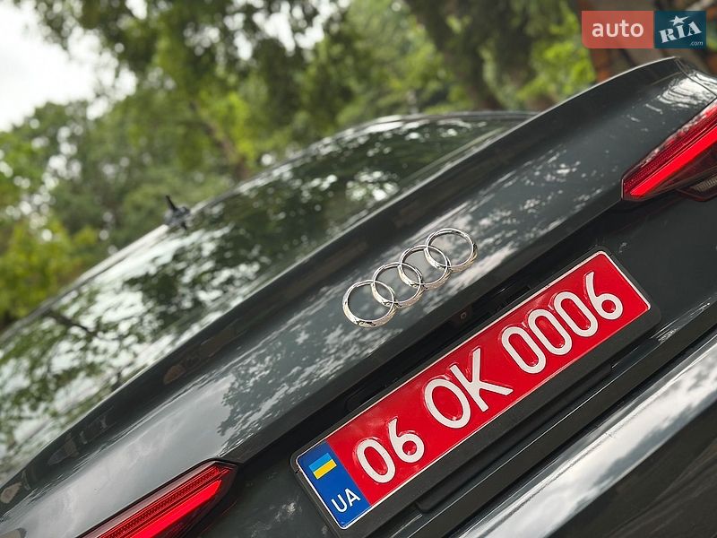 Седан Audi A4 2017 в Дрогобичі