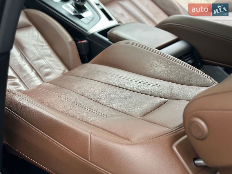 Седан Audi A4 2017 в Дрогобичі