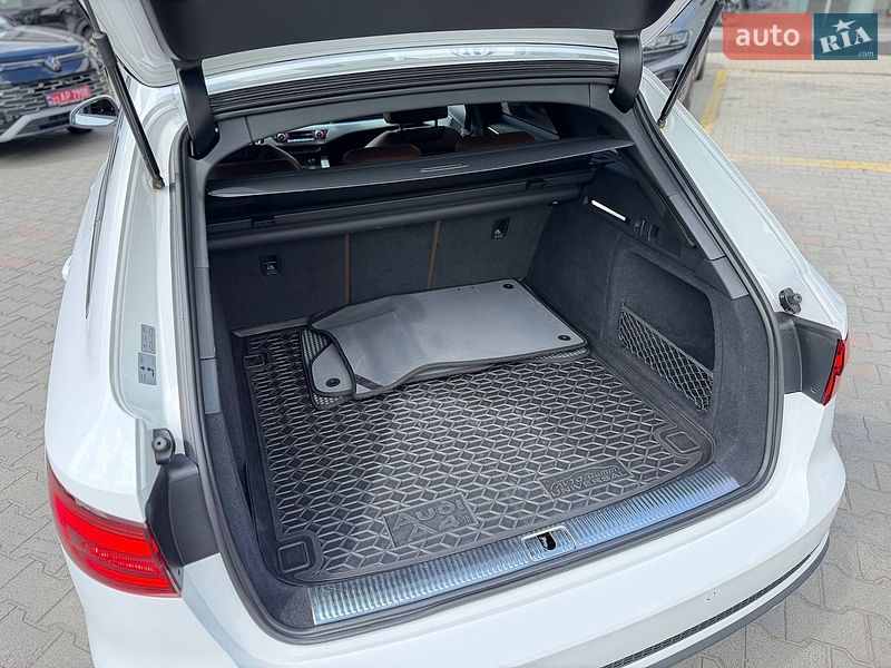 Универсал Audi A4 2019 в Житомире