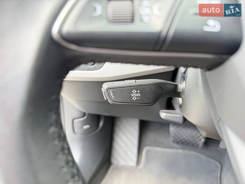 Универсал Audi A4 2019 в Житомире