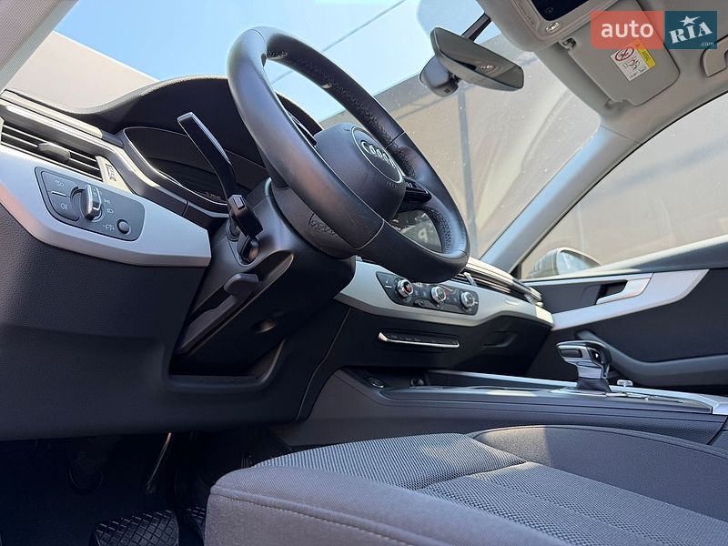 Седан Audi A4 2021 в Львові фото 20 Седан Audi A4 2021 в Львові