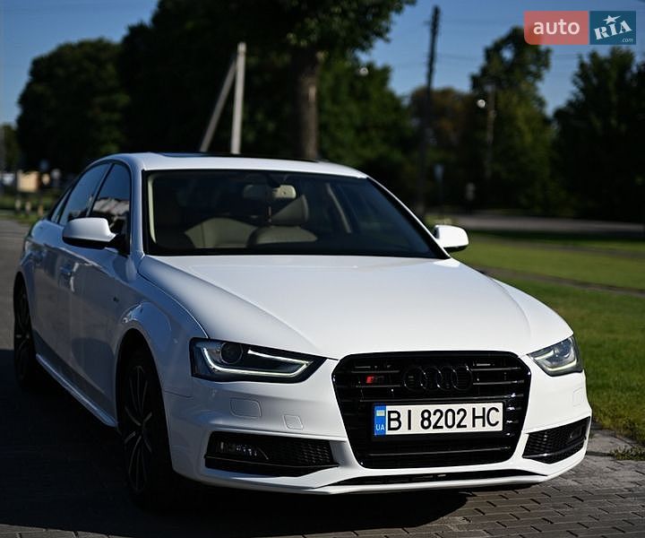 Седан Audi A4 2015 в Миргороді