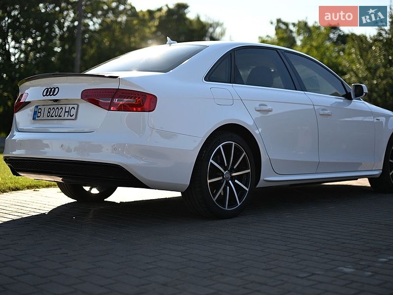 Седан Audi A4 2015 в Миргороді