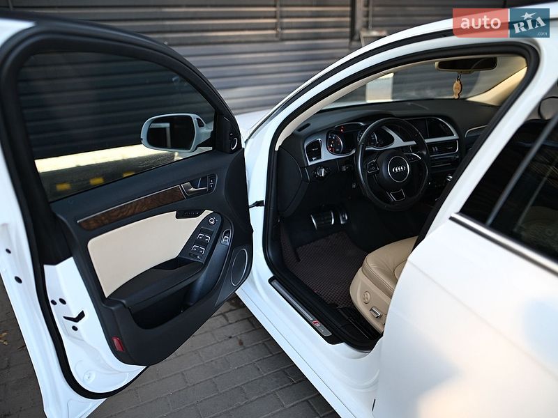 Седан Audi A4 2015 в Миргороді