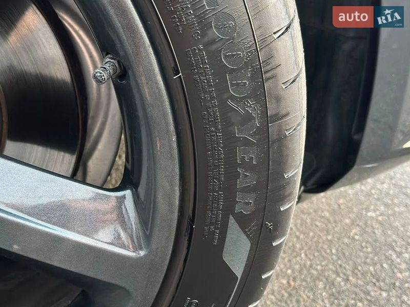 Седан Audi A4 2017 в Киеве фото 22 Седан Audi A4 2017 в Киеве