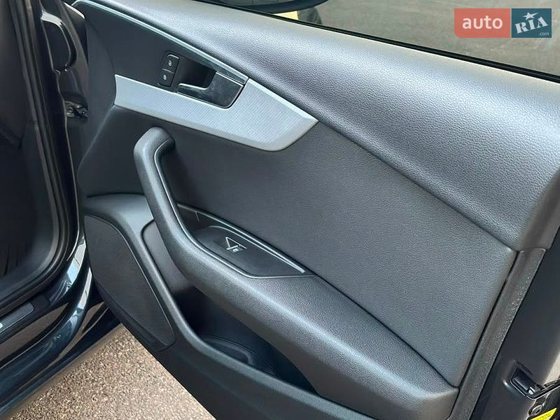 Седан Audi A4 2017 в Киеве фото 28 Седан Audi A4 2017 в Киеве