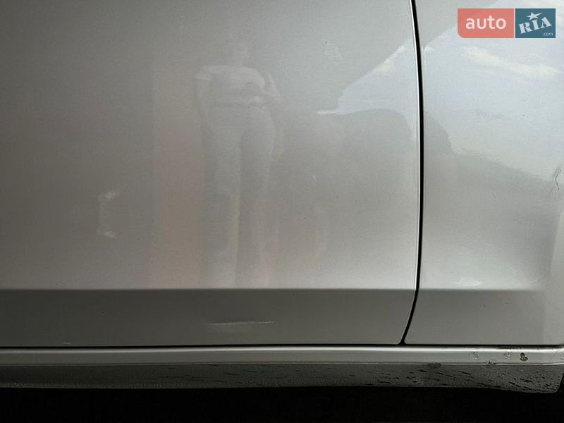 Седан Audi A4 2010 в Львові