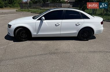 Седан Audi A4 2013 в Дніпрі