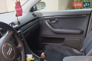 Седан Audi A4 2001 в Глыбокой
