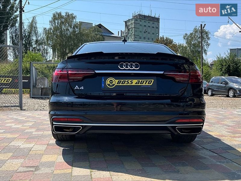 Седан Audi A4 2020 в Стрию