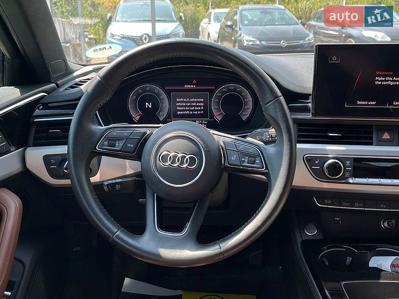 Седан Audi A4 2020 в Стрию