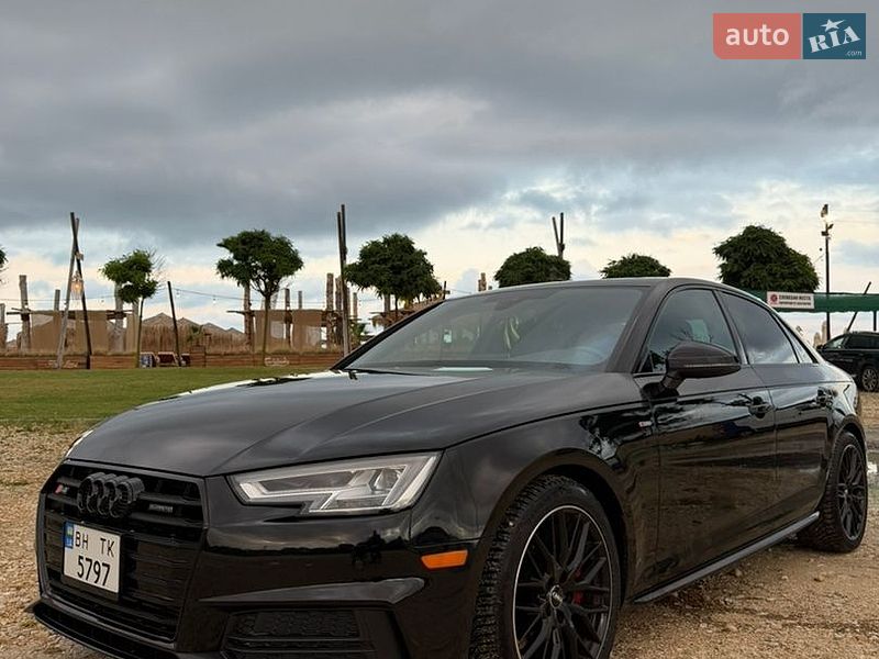 Audi A4 2017
