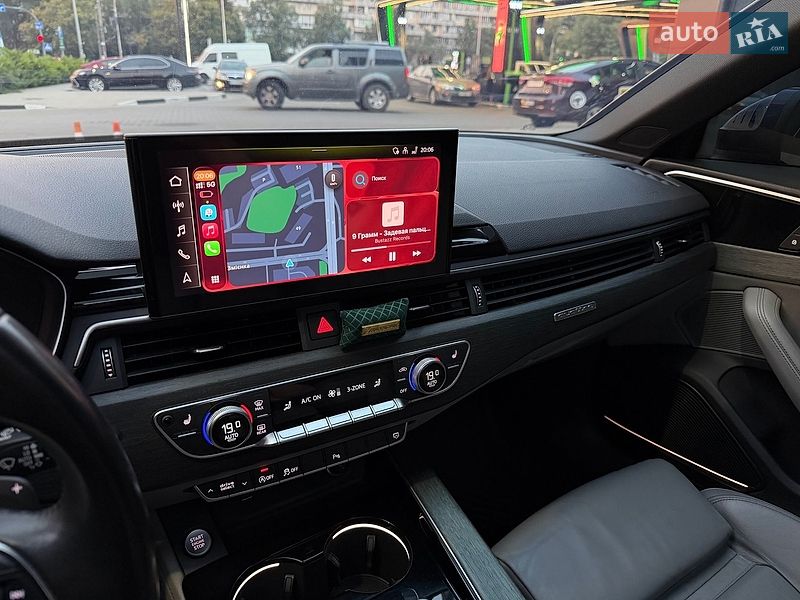 Седан Audi A4 2021 в Києві