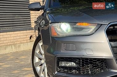Седан Audi A4 2014 в Львові