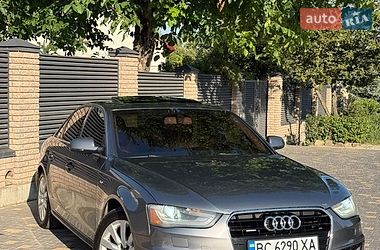 Седан Audi A4 2014 в Львові