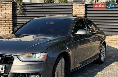 Седан Audi A4 2014 в Львові