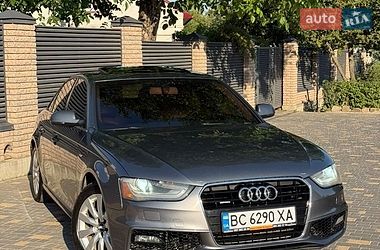 Седан Audi A4 2014 в Львові