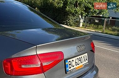 Седан Audi A4 2014 в Львові