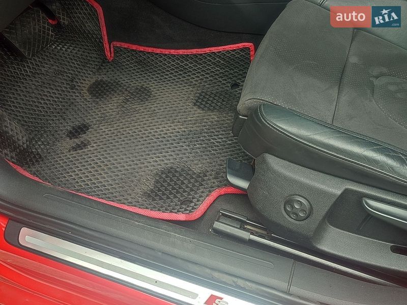Седан Audi A4 2010 в Києві
