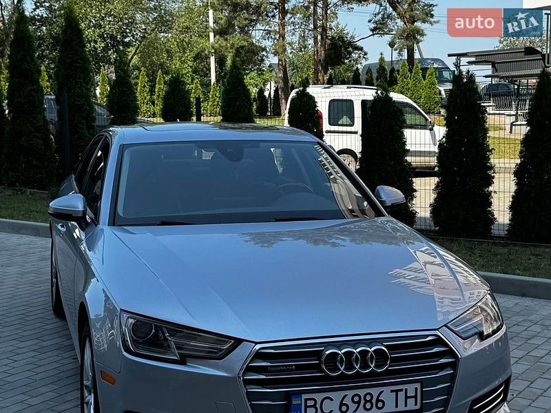 Седан Audi A4 2016 в Львові