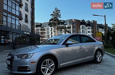Седан Audi A4 2016 в Львові