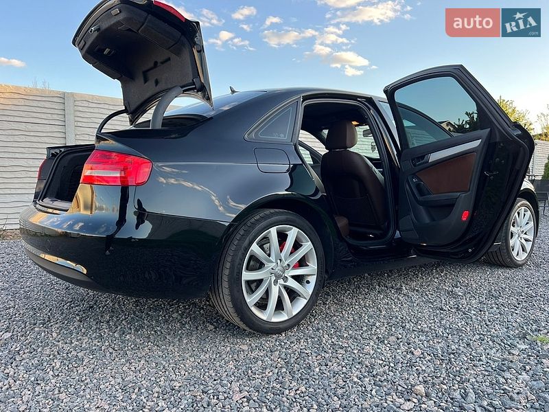 Седан Audi A4 2014 в Києві