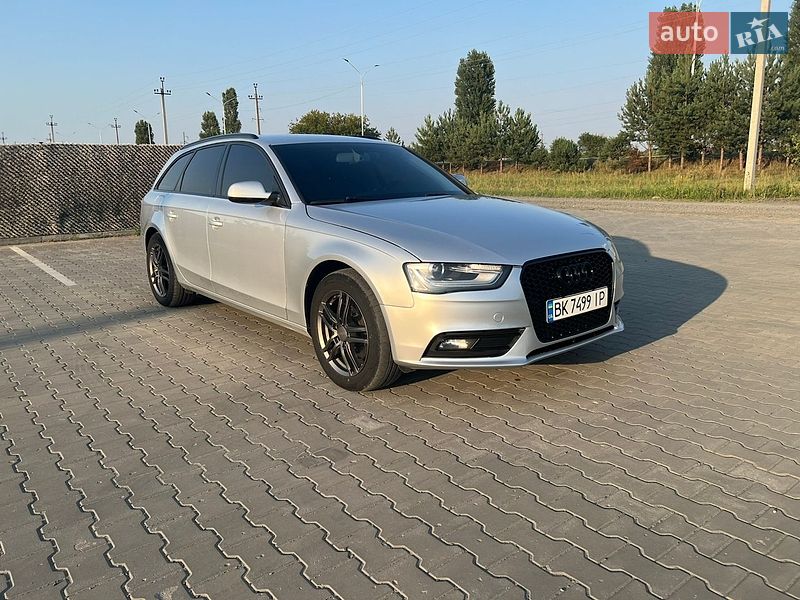 Універсал Audi A4 2011 в Вараші