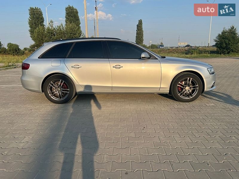 Універсал Audi A4 2011 в Вараші