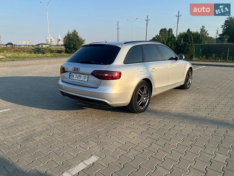 Універсал Audi A4 2011 в Вараші
