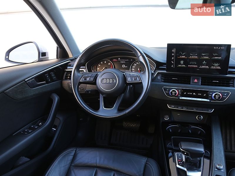 Седан Audi A4 2021 в Киеве