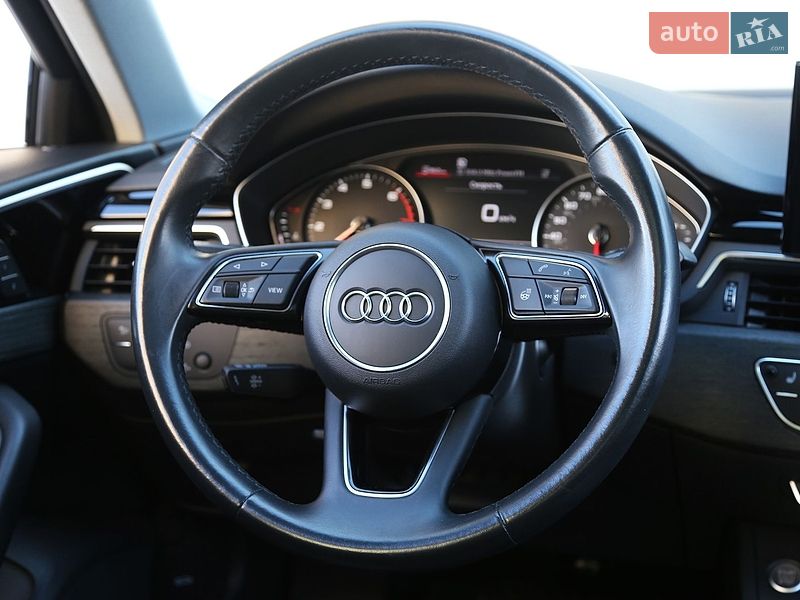 Седан Audi A4 2021 в Киеве