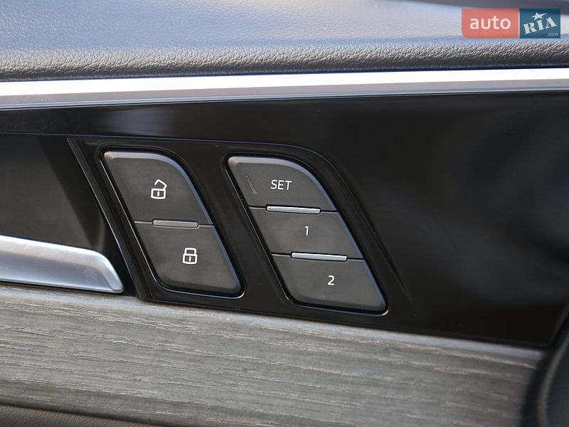 Седан Audi A4 2021 в Киеве