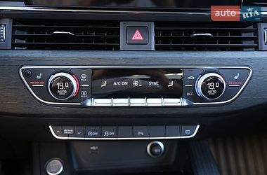 Седан Audi A4 2021 в Киеве